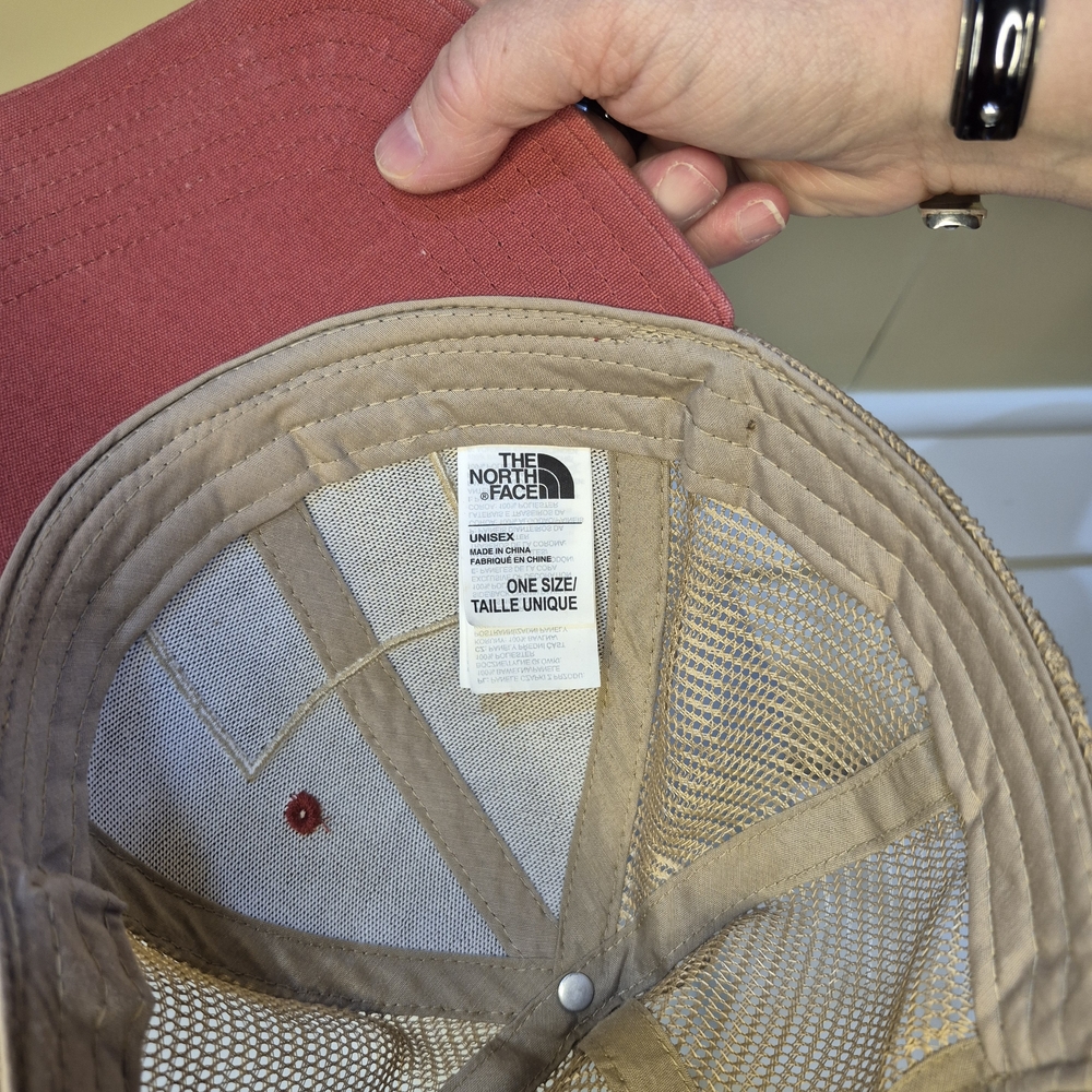 The North Face Red and Brown Cap 2094 - Picture 7 of 7